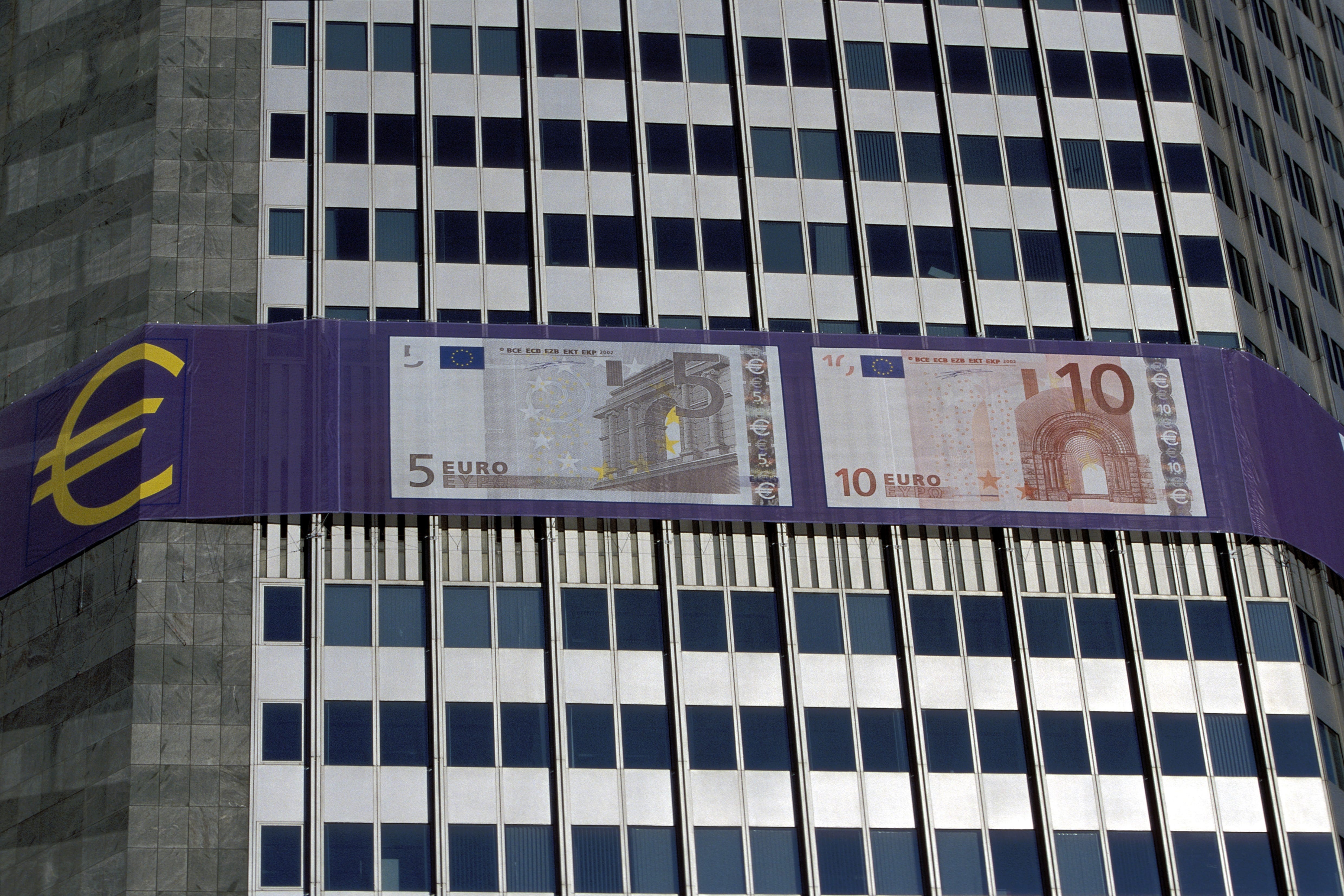 Europaeische Zentralbank (EZB) - Eurotower (00007068)
