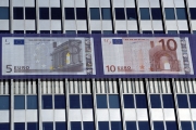 Europaeische Zentralbank (EZB) - Eurotower (00007069)