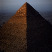 Pyramide Chephren im ersten Morgenlicht (00090535)